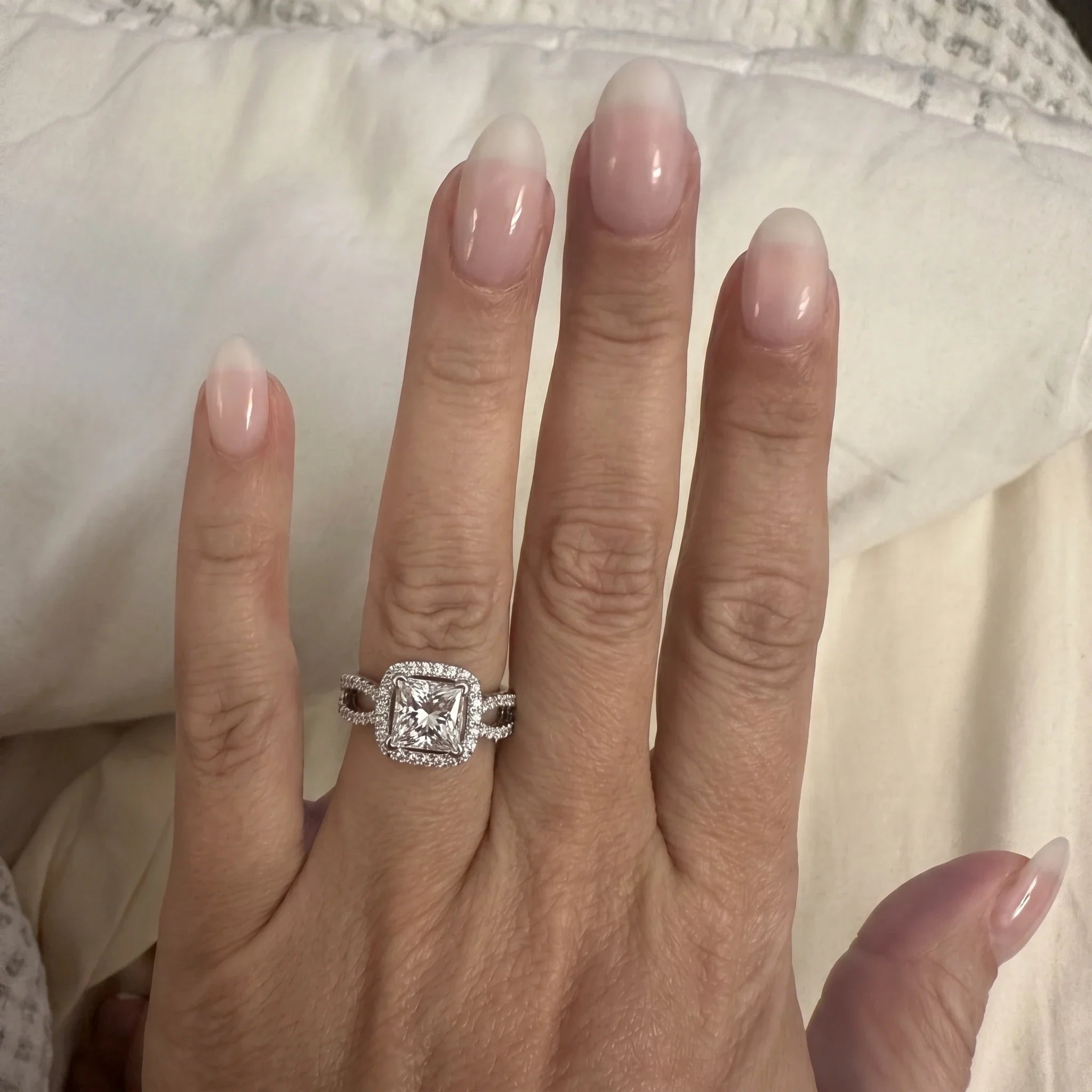 🔥 LAST DAY 90% OFF: Halo Brilliance Travel-Safe Flawless Moissanite Classic Cushion Halo Ring in 925 Sterling Silver